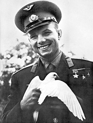 50  лет  со  дня  полета  Ю. А. Гагарина  в  космос