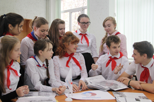 Российских школьников объединят в движение