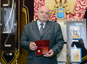 В.Калинушкин – Заслуженный металлург России