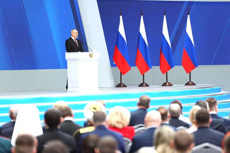 Владимир Путин заявил о старте национального проекта «Семья»