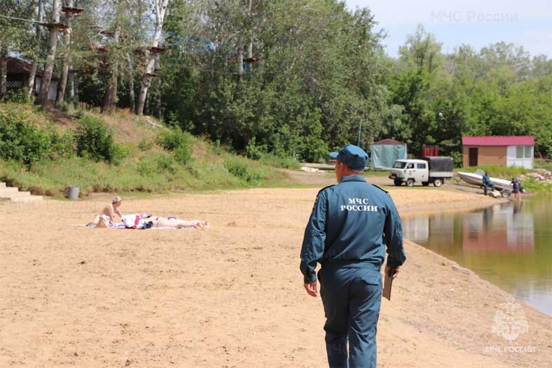 МЧС сообщает об официальном открытии купального сезона в Оренбуржье на 11 пляжах