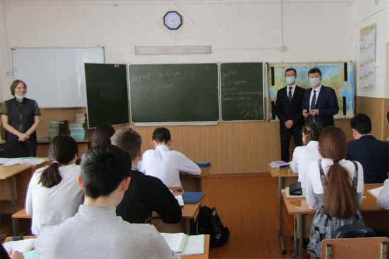 Перехода на дистанционное обучение школьников Оренбуржья не планируется