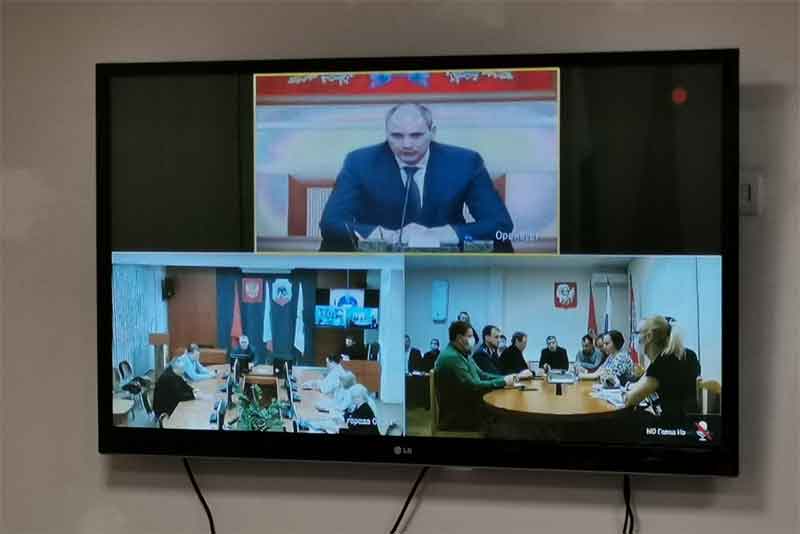 Денис Паслер провел совещание по ликвидации крупной коммунальной аварии в Новотроицке