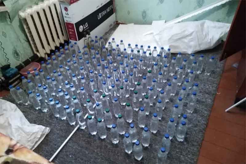 В Оренбуржье полицейские за 3 дня изъяли 1232 литра суррогатного алкоголя