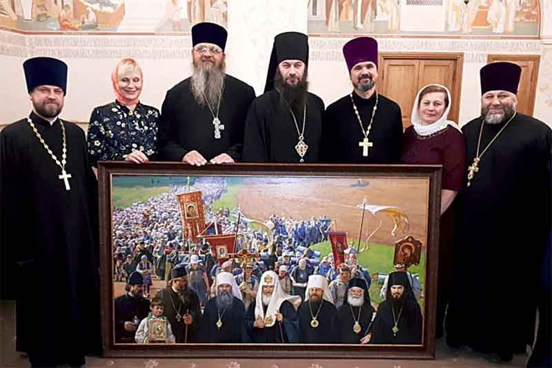 Картину орского художника и иконописца вручили Патриарху всея Руси Кириллу