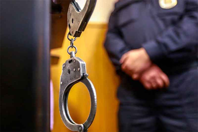 Два жителя Новотроицка осуждены за  кражу из магазина, где работали 