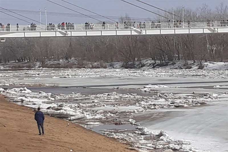 Уровень воды в реке Урал в Оренбургской области поднялся на 128 см за сутки