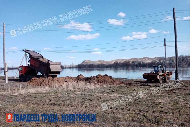 Уровень воды в реке Урал в  районе Новотроицка достиг 714 сантиметров