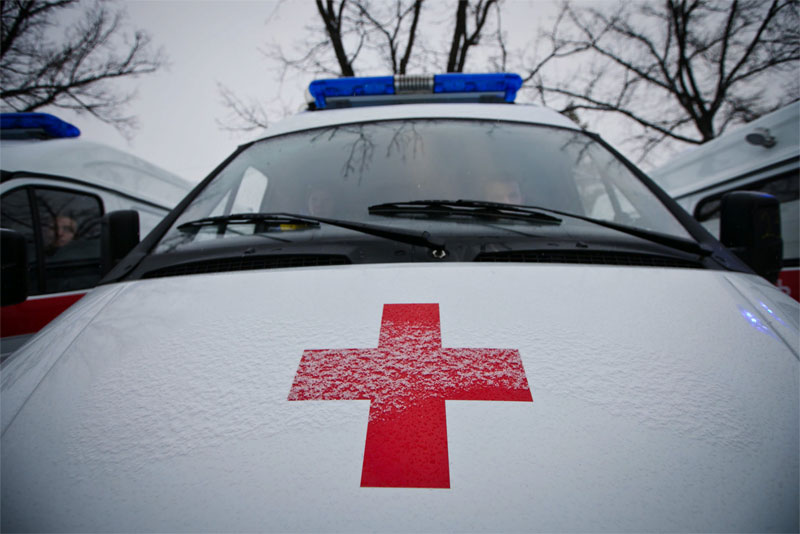 11-летний мальчик упал с третьего этажа общежития в Новотроицке 