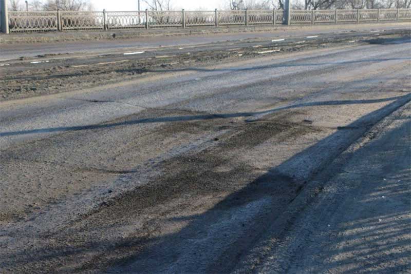 Денис Паслер поручил переделать некачественно отремонтированные дороги в Орске