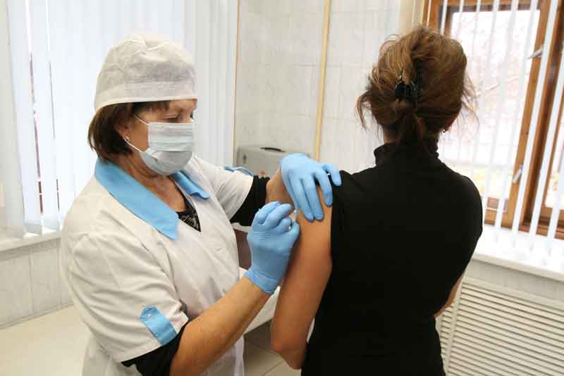 «Металлоинвест» продолжает вакцинацию сотрудников от гриппа