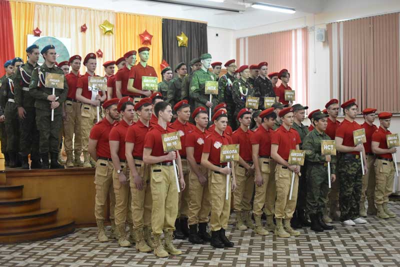 Названы победители городских состязаний допризывной молодежи Новотроицка «А ну-ка, парни»