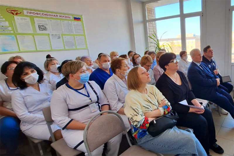Принято решение капитально отремонтировать детскую больницу Новотроицка