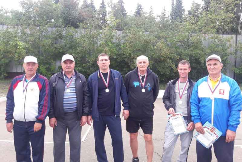 Городошники из «Уральской Стали» заняли призовые места в фестивале рабочего спорта