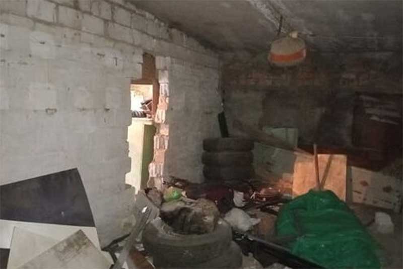 В Новотроицке мужчина проломил стену гаража кувалдой и похитил чужое имущество
