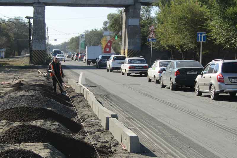 На улице Заводской – ремонт дороги