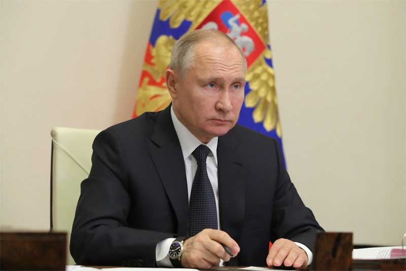 Президент России Владимир Путин подписал закон о поддержке граждан и бизнеса