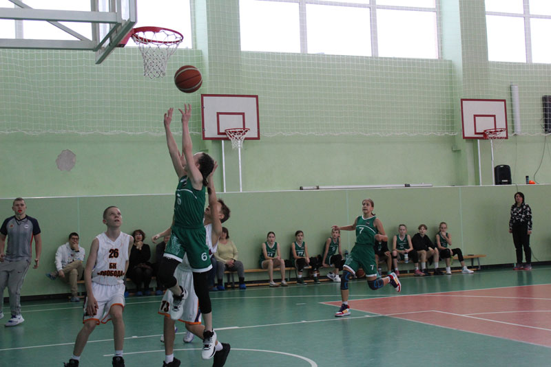 Спортивный календарь открыл баскетбольный турнир памяти Сергея Захарьева