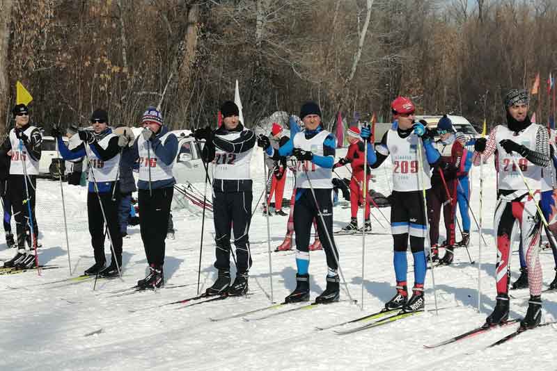 На «Нежинском  марафоне» - пять золотых медалей  у новотроицких лыжников