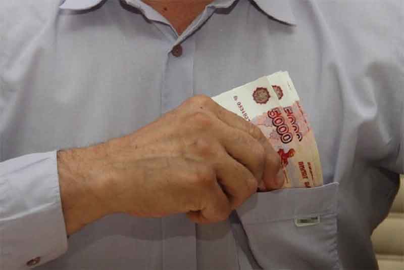 За сутки со счетов оренбуржцев мошенники похитили более 63 000 рублей