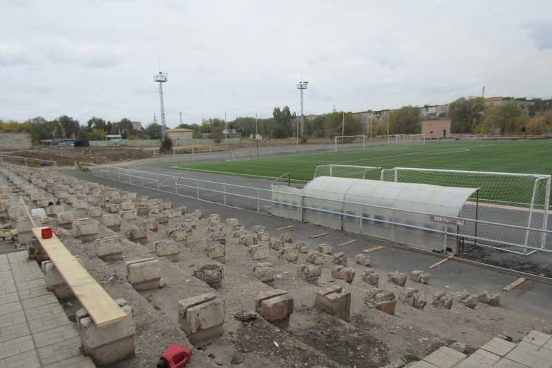 Реконструкция стадиона «Юность»  продолжится в этом году