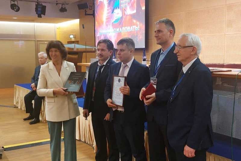Уральская Сталь получила награду Металл-Экспо-2022 за высокотехнологичную разработку производства биметалла и плакированных труб