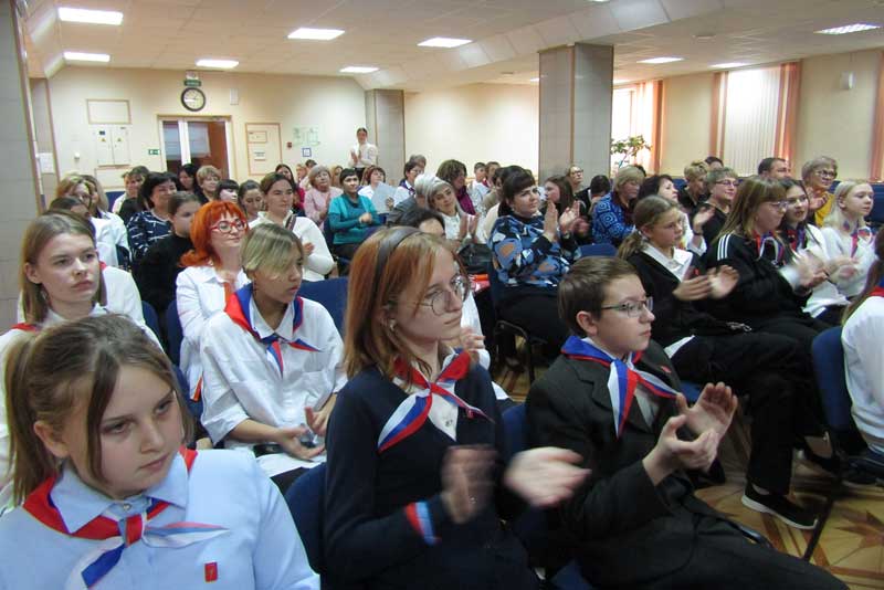 В Новотроицке школьные  наставники делились опытом и получали награды