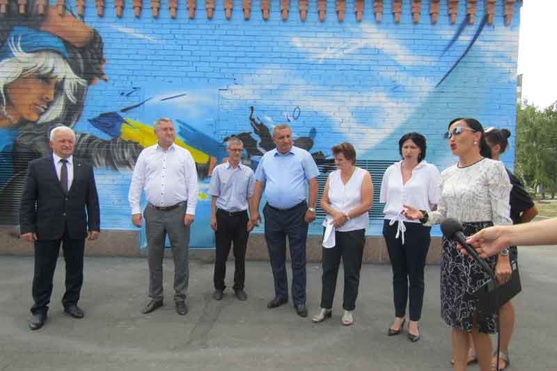В Новотроицке после реконструкции  открыли детскую площадку на улице имени  М.Корецкой