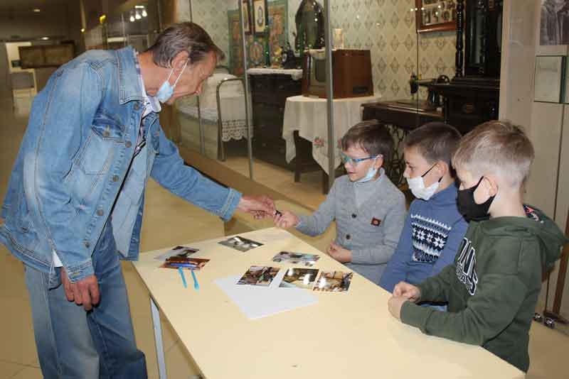 Юные любители геологии Новотроицка встретились в музее