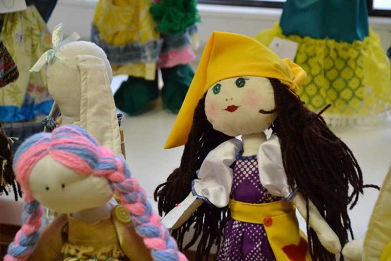 Модные куклы от театра моды «Виктория» (фото)