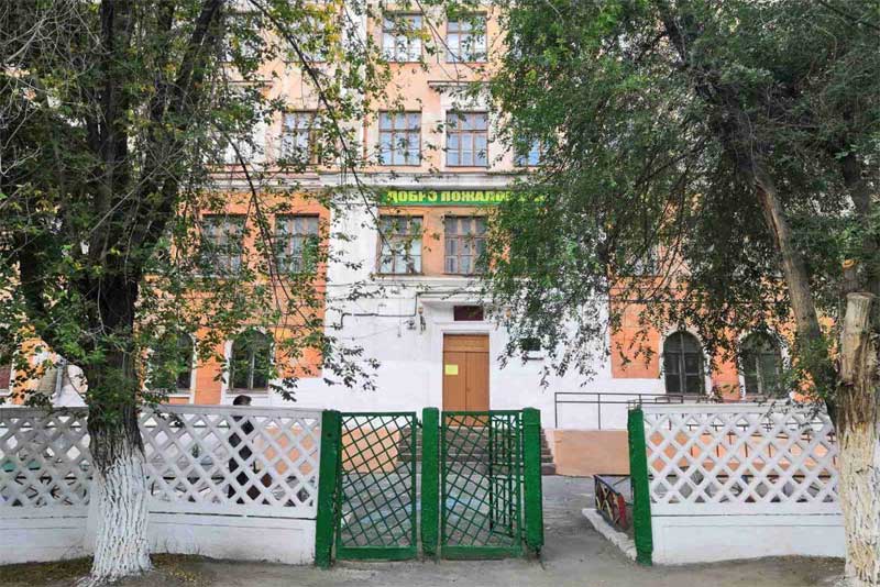 В одной из старейших школ Новотроицка началась реконструкция