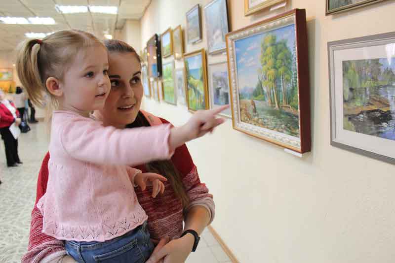 «Мелодия живописи» звучит  в музейно-выставочном комплексе Новотроицка