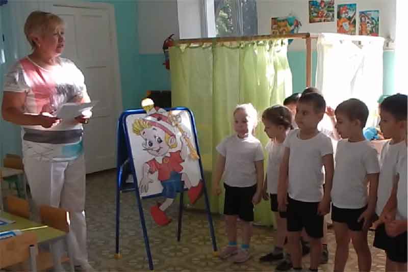 В детском саду № 2 Новотроицка в игровой форме рассказывают  ребятам о важном