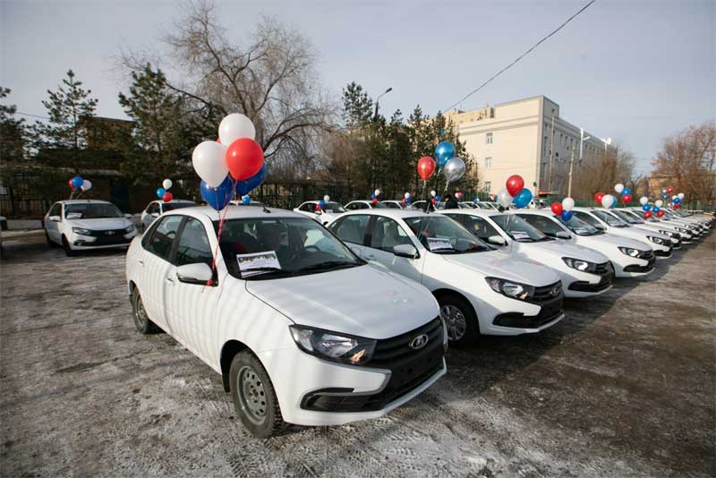Новый автомобиль получил комплексный центр социального обслуживания населения Новотроицка