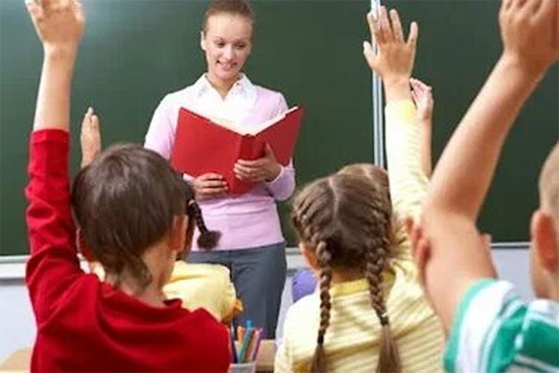 Оренбургская область получит дополнительно более 32 млн рублей на выплаты учителям за классное руководство