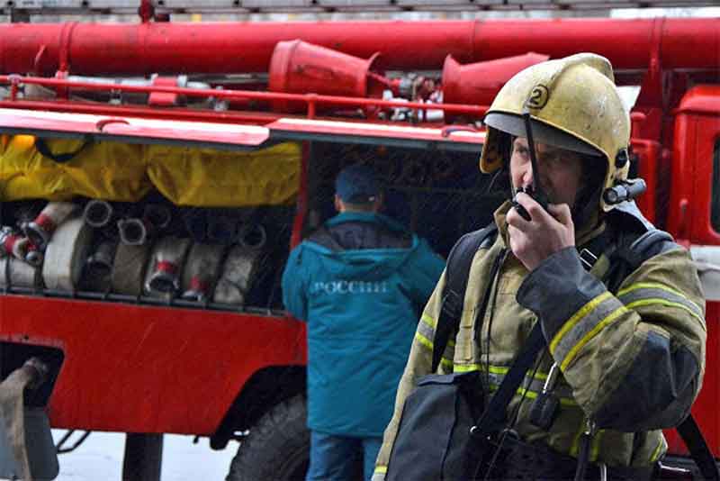 В Новотроицке из горящей квартиры спасли местного жителя 