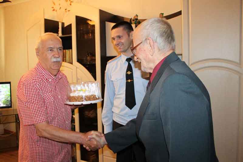 Ветерана МВД поздравили с днем рождения