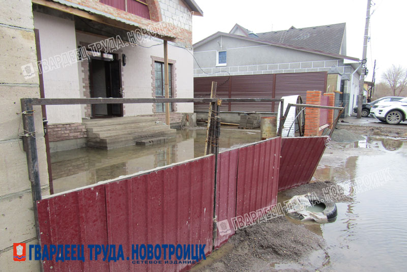 Денис Меньшиков рассказал о ликвидации последствий паводка в Новотроицке