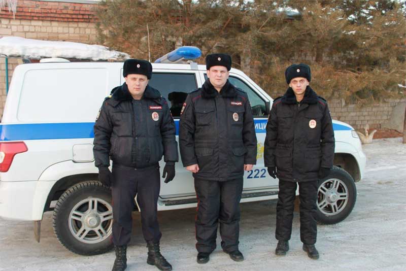 Глава МВД РФ наградил новотроицких полицейских за спасение 18 жильцов на пожаре