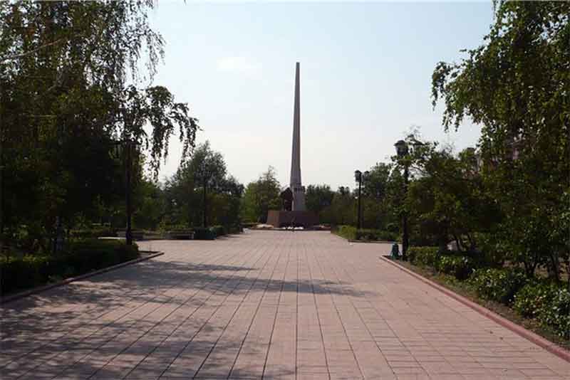 Сегодня в Новотроицке стартует благоустройство сквера у монумента «Вечно живым»