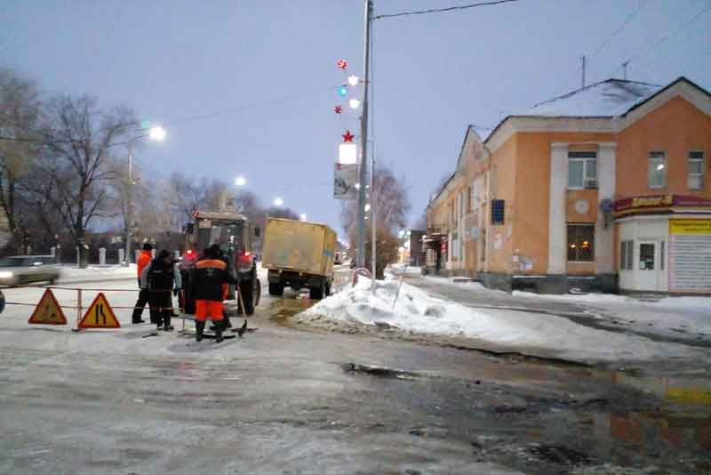 В Новотроицке из-за коммунальной аварии без водоснабжения остались 20 домов и больницы