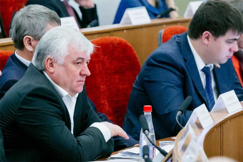 В Заксобе Оренбуржья прокомментировали сложение полномочий депутата Александра Кузнецова