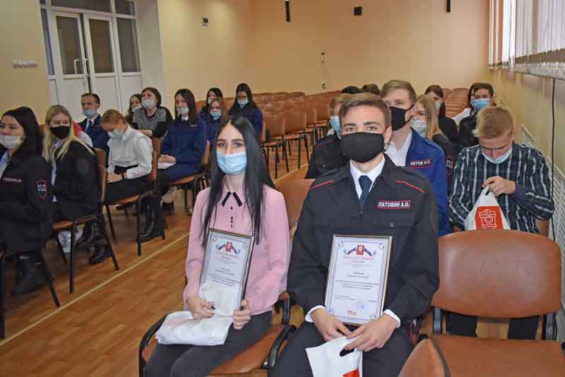 Студенты встретились с главой  Новотроицка  в онлайн-формате