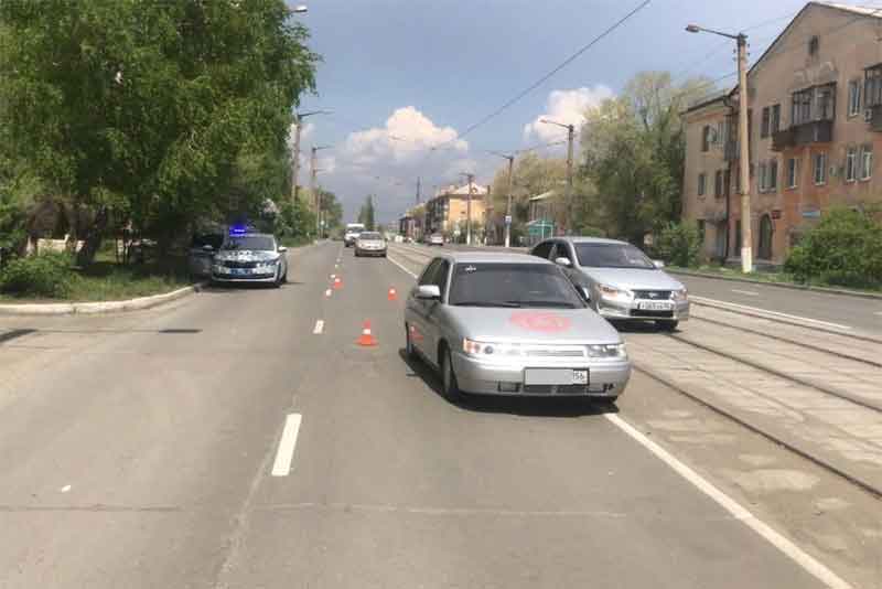 На улице Мира в Новотроицке сбили шестилетнюю девочку на самокате