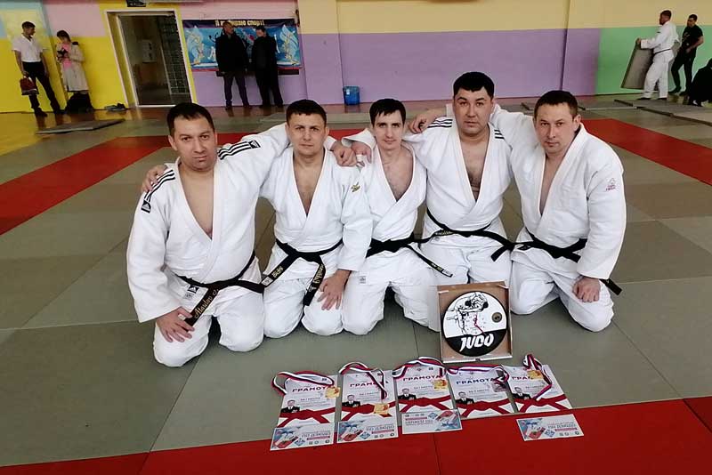 Дзюдоисты Новотроицка представляли Оренбуржье в открытом турнире в Челябинской области