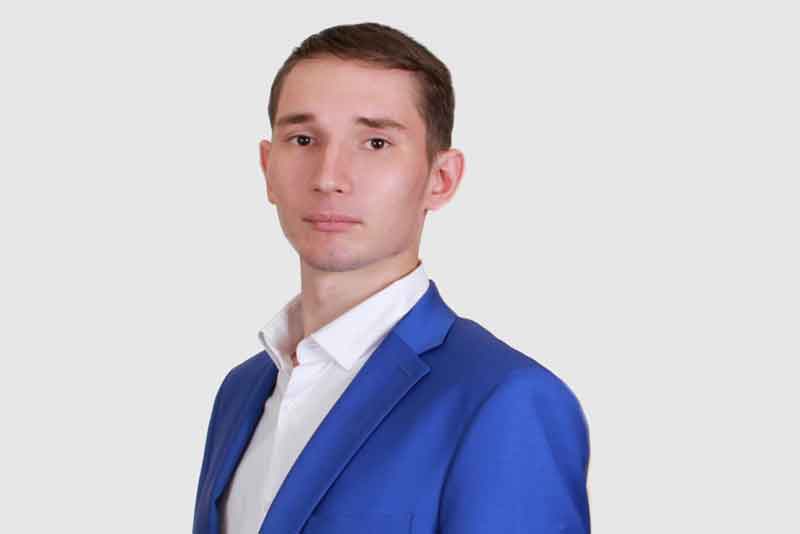 Представляем депутата новотроицкого городского Совета: Богдан Янтимиров