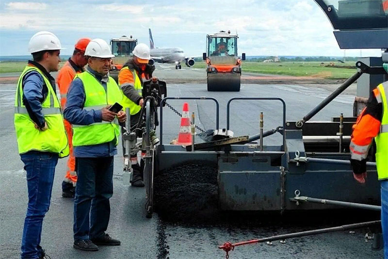 В аэропорту Оренбурга полностью готовы первые 500 метров взлетно-посадочной полосы