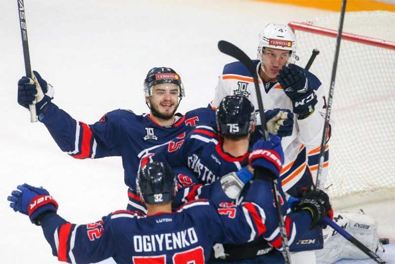 «Южный Урал» закончил гостевую серию поражением от аутсайдера ВХЛ