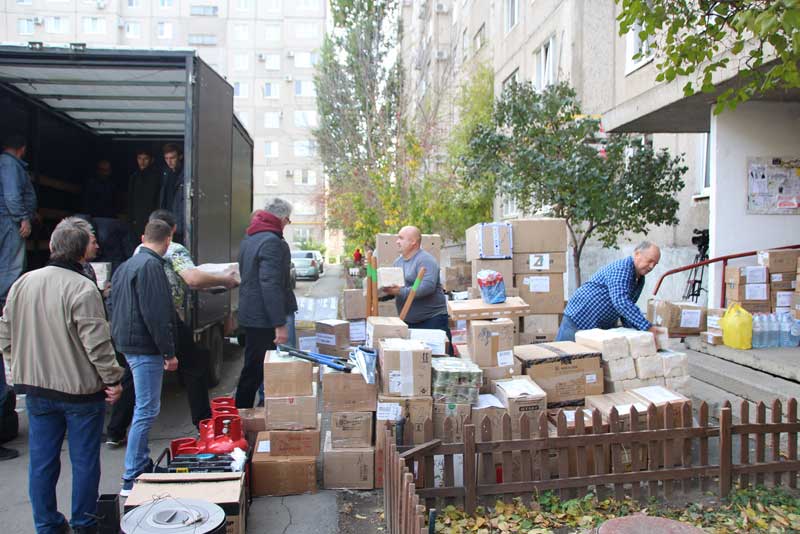 Из Новотроицка отправили гуманитарный груз на Донбасс