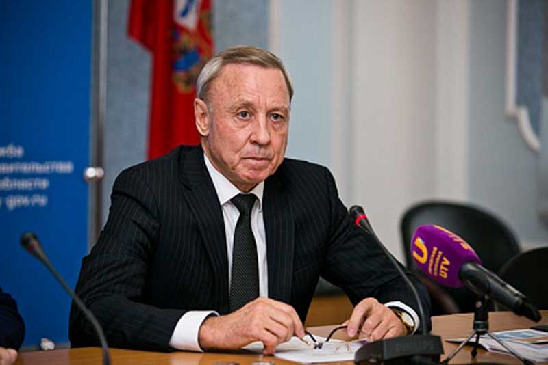 Министр труда и занятости Вячеслав Кузьмин: на новотроицких предприятиях нужны высококвалифицированные работники